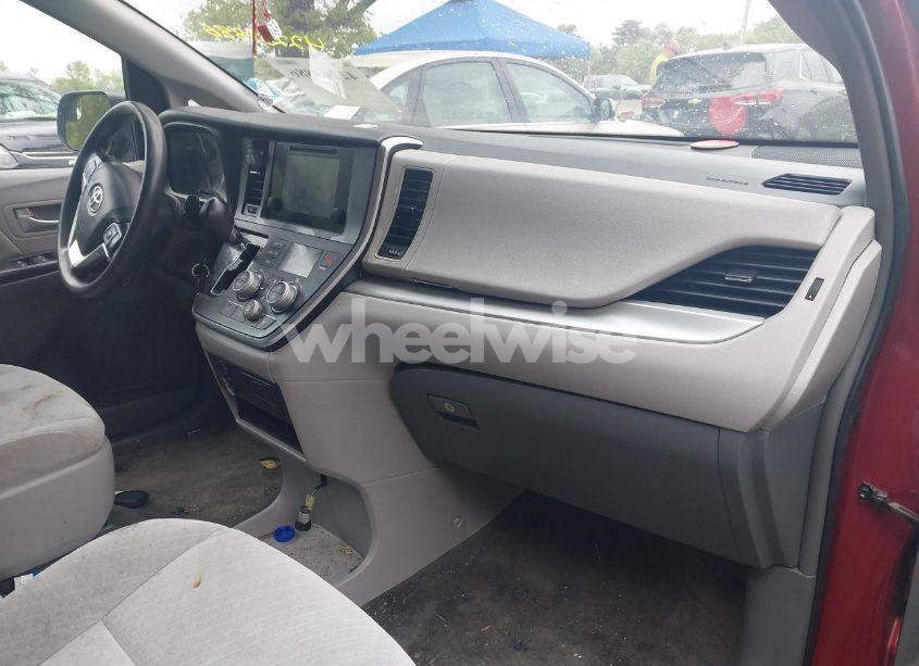 Photo 5 of 2017 Toyota Sienna LE 7 PASSENGER (VIN 5TDJZ3DC9HS164792)
