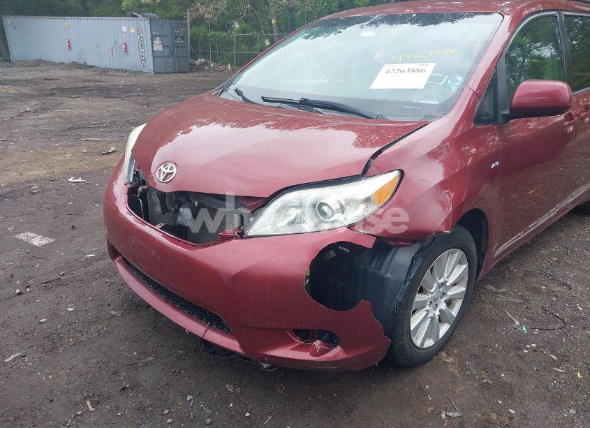 Photo 6 of 2017 Toyota Sienna LE 7 PASSENGER (VIN 5TDJZ3DC9HS164792)