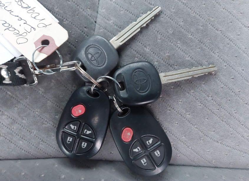 Photo 11 of 2018 Toyota Sienna LE 7 PASSENGER (VIN 5TDJZ3DCXJS189853)