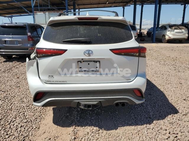 Photo 2 of 2022 TOYOTA HIGHLANDER XSE (VIN 5TDJZRAH2NS095247)