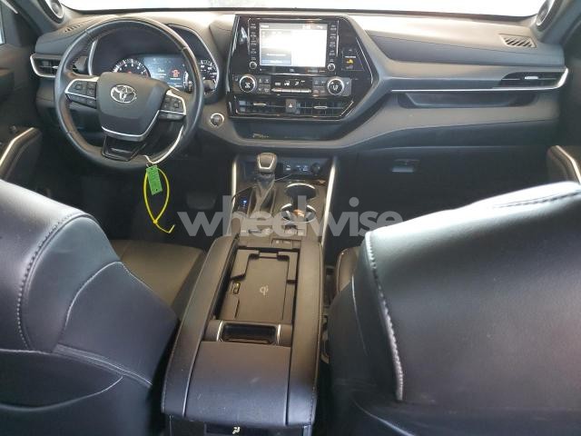 Photo 8 of 2022 TOYOTA HIGHLANDER XSE (VIN 5TDJZRAH2NS095247)