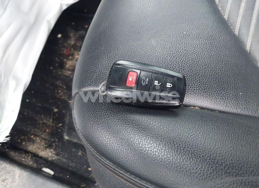 Photo 11 of 2021 Toyota Highlander XSE (VIN 5TDJZRAH9MS060364)