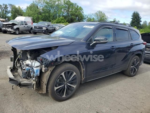 Photo 2 of 2021 TOYOTA HIGHLANDER XSE (VIN 5TDJZRBH2MS061662)