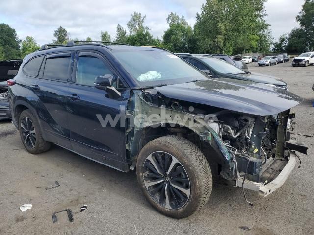 Photo 3 of 2021 TOYOTA HIGHLANDER XSE (VIN 5TDJZRBH2MS061662)