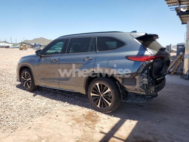 Photo 13 of 2022 TOYOTA HIGHLANDER XSE (VIN 5TDJZRBH2NS170804)