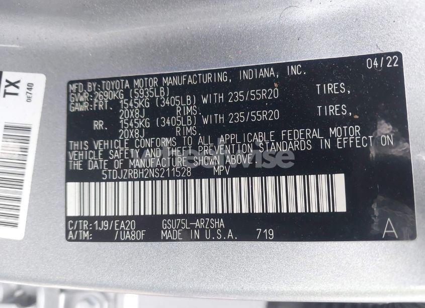 Photo 9 of 2022 Toyota Highlander XSE (VIN 5TDJZRBH2NS211528)