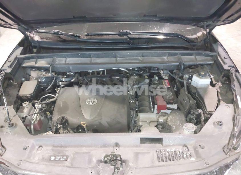 Photo 10 of 2022 Toyota Highlander XSE (VIN 5TDJZRBH2NS217359)