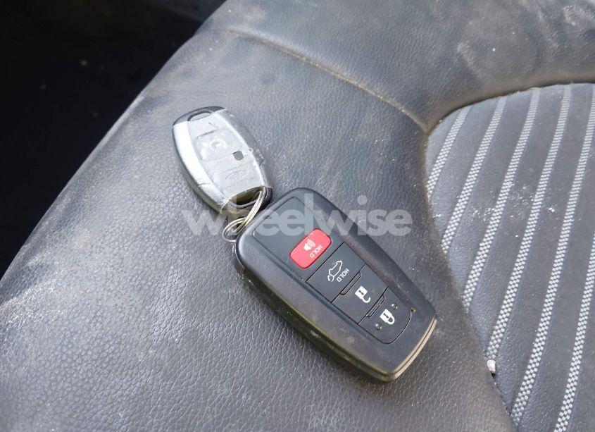 Photo 11 of 2021 Toyota Highlander XSE (VIN 5TDJZRBH4MS137835)