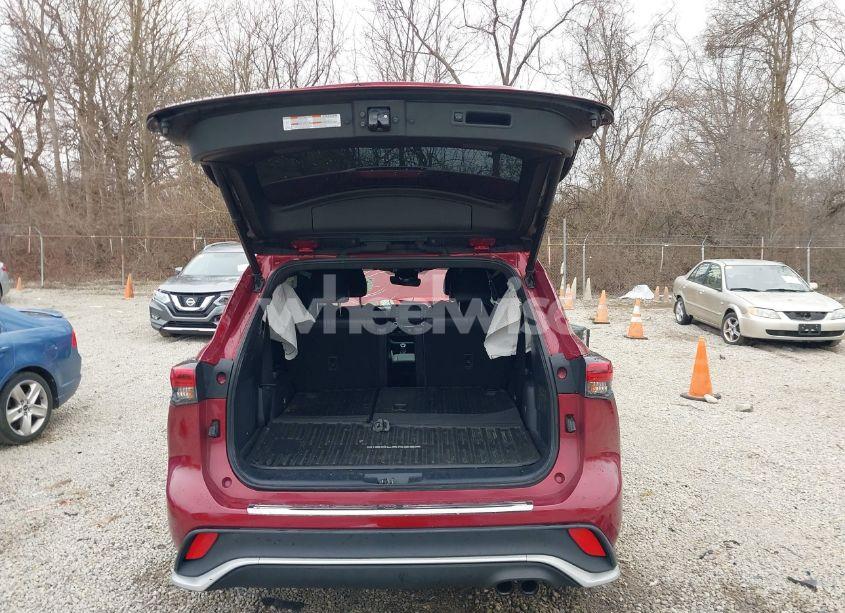 Photo 17 of 2022 Toyota Highlander XSE (VIN 5TDJZRBH7NS204901)