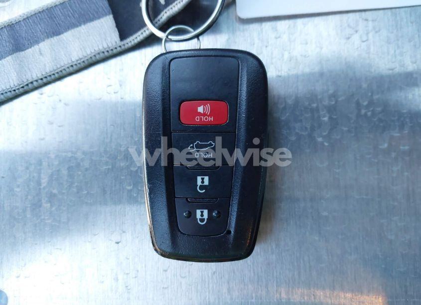 Photo 11 of 2022 Toyota Highlander XSE (VIN 5TDJZRBH8NS173108)