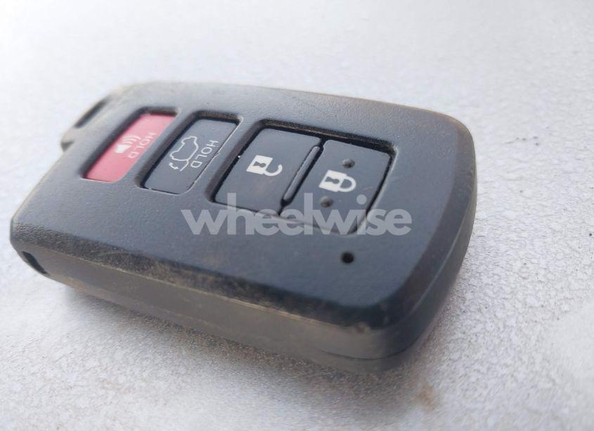 Photo 11 of 2017 Toyota Highlander XLE (VIN 5TDJZRFH0HS382194)