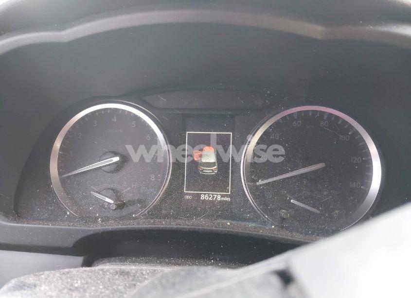 Photo 7 of 2017 Toyota Highlander XLE (VIN 5TDJZRFH0HS382194)