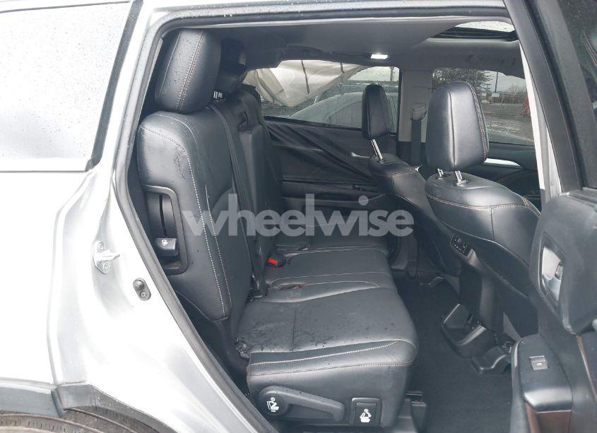 Photo 8 of 2017 Toyota Highlander XLE (VIN 5TDJZRFH0HS432463)