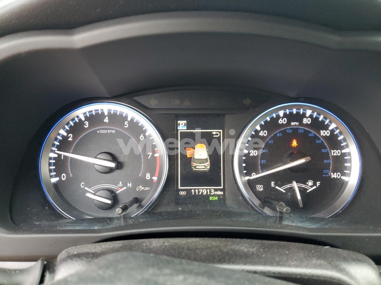 Photo 9 of 2017 TOYOTA HIGHLANDER SE N/A (VIN 5TDJZRFH0HS468024)