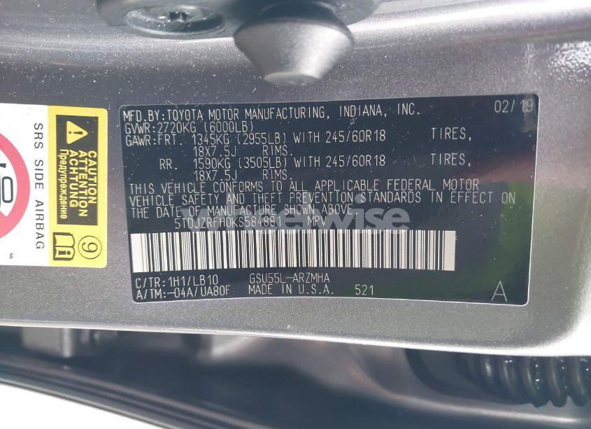 Photo 9 of 2019 Toyota Highlander XLE (VIN 5TDJZRFH0KS584881)