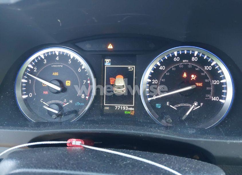 Photo 7 of 2019 Toyota Highlander XLE (VIN 5TDJZRFH0KS711578)