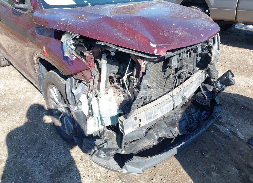 Photo 6 of 2017 Toyota Highlander XLE (VIN 5TDJZRFH1HS396749)