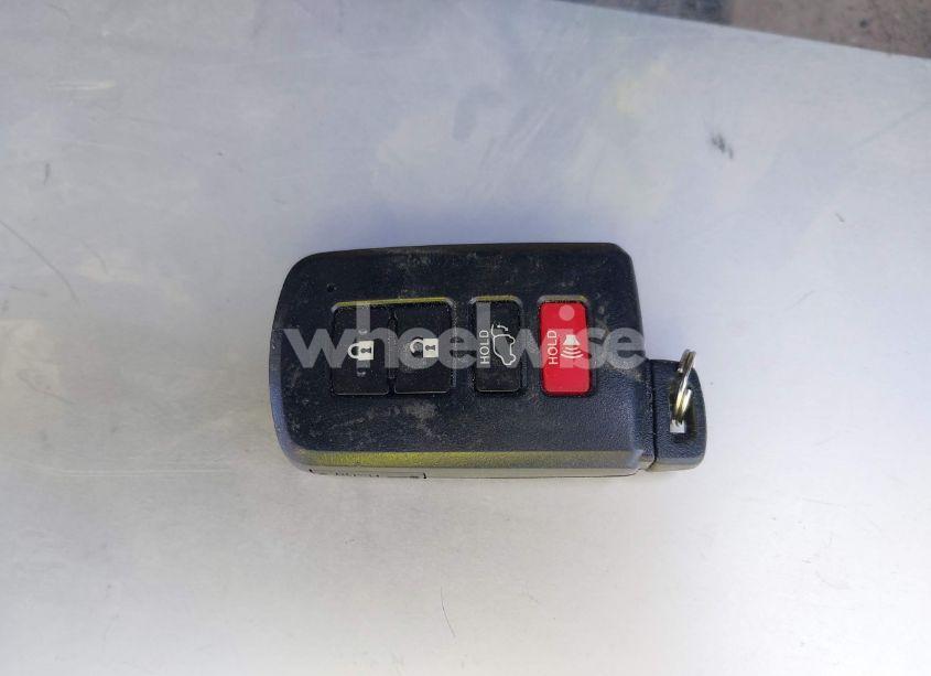 Photo 11 of 2017 Toyota Highlander SE (VIN 5TDJZRFH1HS515030)