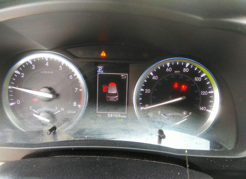 Photo 7 of 2018 Toyota Highlander SE (VIN 5TDJZRFH1JS499918)