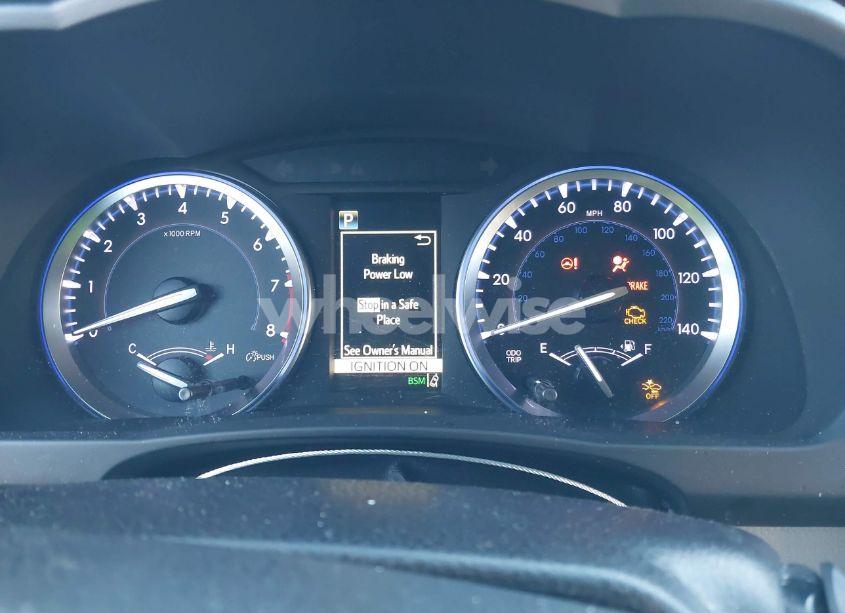 Photo 7 of 2018 Toyota Highlander XLE (VIN 5TDJZRFH1JS532772)