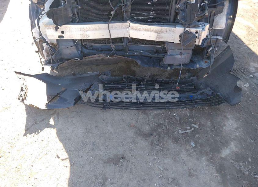 Photo 12 of 2017 Toyota Highlander XLE (VIN 5TDJZRFH2HS391365)