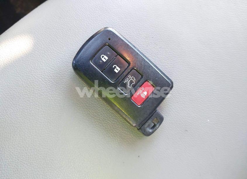 Photo 11 of 2017 Toyota Highlander XLE (VIN 5TDJZRFH2HS398915)