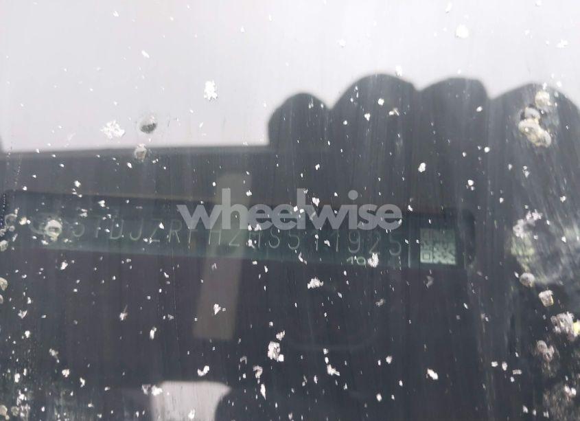 Photo 9 of 2017 Toyota Highlander XLE (VIN 5TDJZRFH2HS511925)