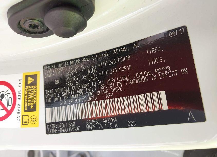 Photo 9 of 2017 Toyota Highlander XLE (VIN 5TDJZRFH2HS519670)