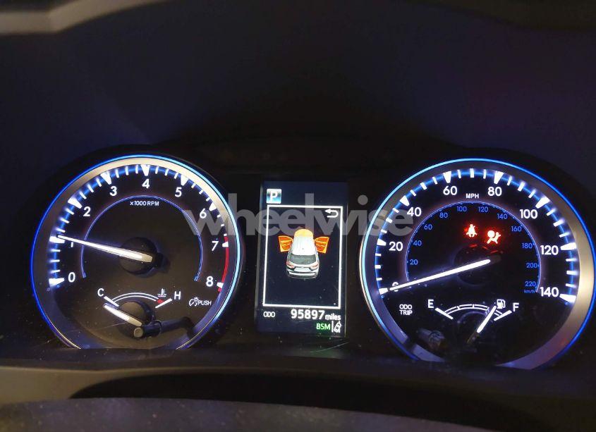 Photo 7 of 2018 Toyota Highlander XLE (VIN 5TDJZRFH2JS539391)