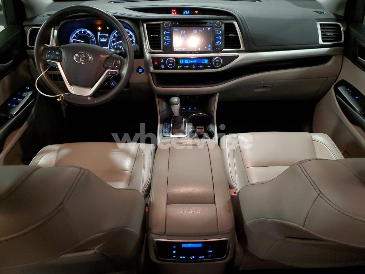 Photo 8 of 2017 TOYOTA HIGHLANDER SE (VIN 5TDJZRFH3HS434871)