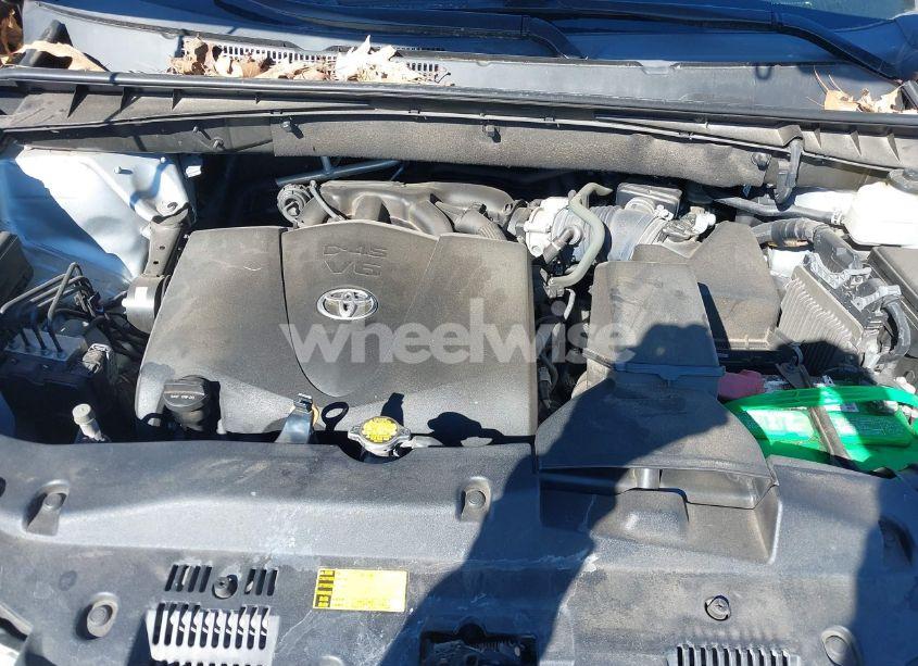 Photo 10 of 2017 Toyota Highlander XLE (VIN 5TDJZRFH3HS447023)