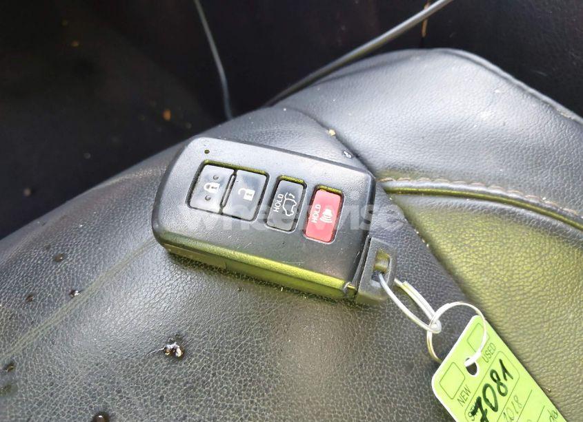 Photo 11 of 2018 Toyota Highlander SE/XLE (VIN 5TDJZRFH3JS532076)