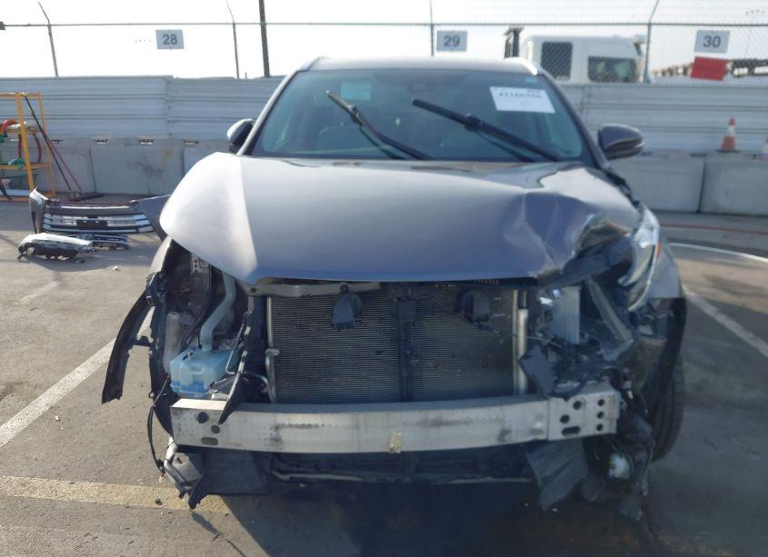 Photo 13 of 2018 Toyota Highlander XLE (VIN 5TDJZRFH3JS861246)