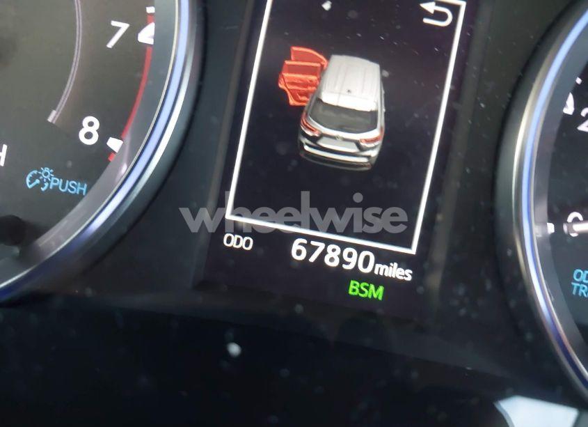 Photo 15 of 2019 Toyota Highlander XLE (VIN 5TDJZRFH3KS618893)