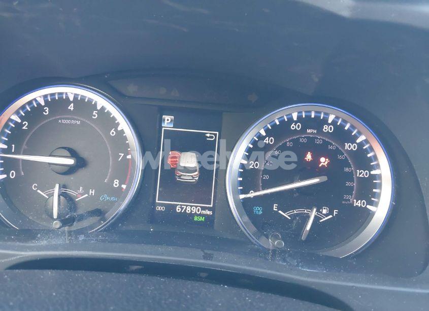 Photo 7 of 2019 Toyota Highlander XLE (VIN 5TDJZRFH3KS618893)