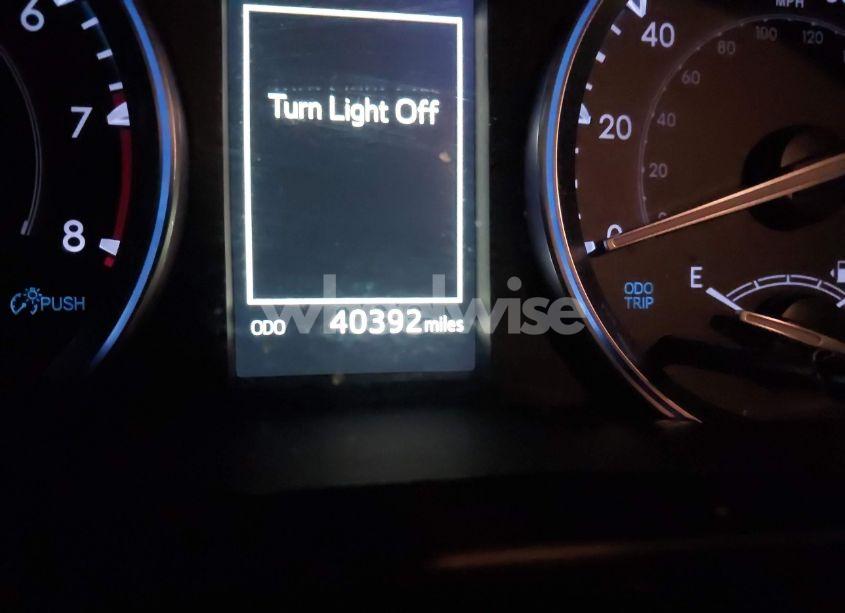 Photo 7 of 2019 Toyota Highlander XLE (VIN 5TDJZRFH3KS622958)