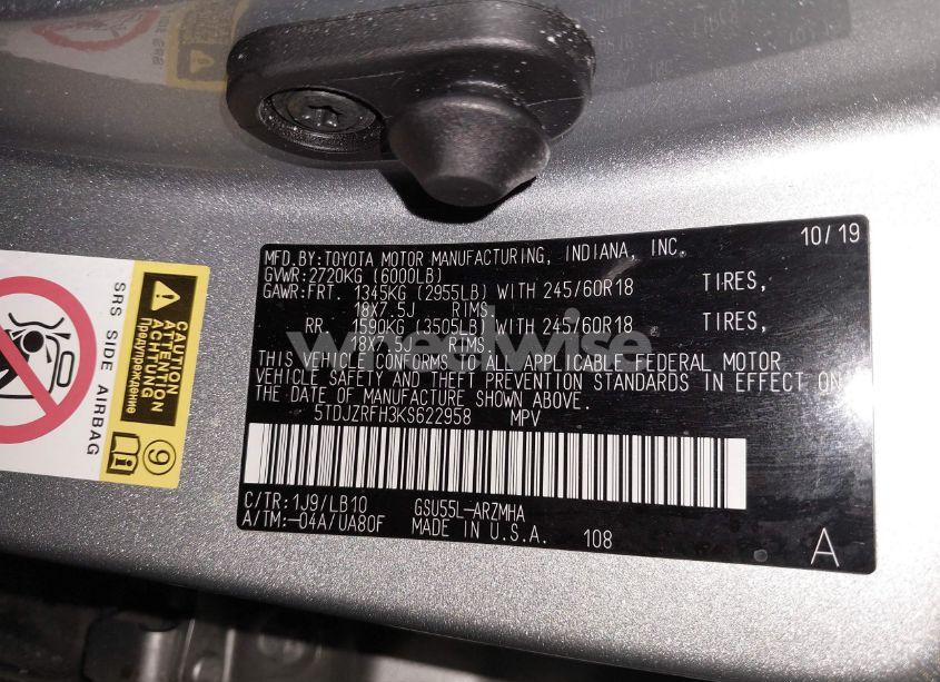 Photo 9 of 2019 Toyota Highlander XLE (VIN 5TDJZRFH3KS622958)