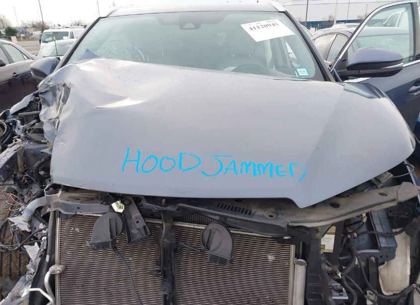 Photo 10 of 2019 Toyota Highlander XLE (VIN 5TDJZRFH3KS708576)