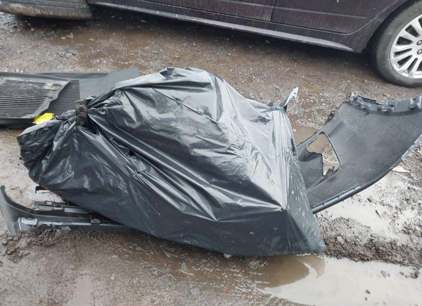 Photo 12 of 2019 Toyota Highlander XLE (VIN 5TDJZRFH3KS708576)