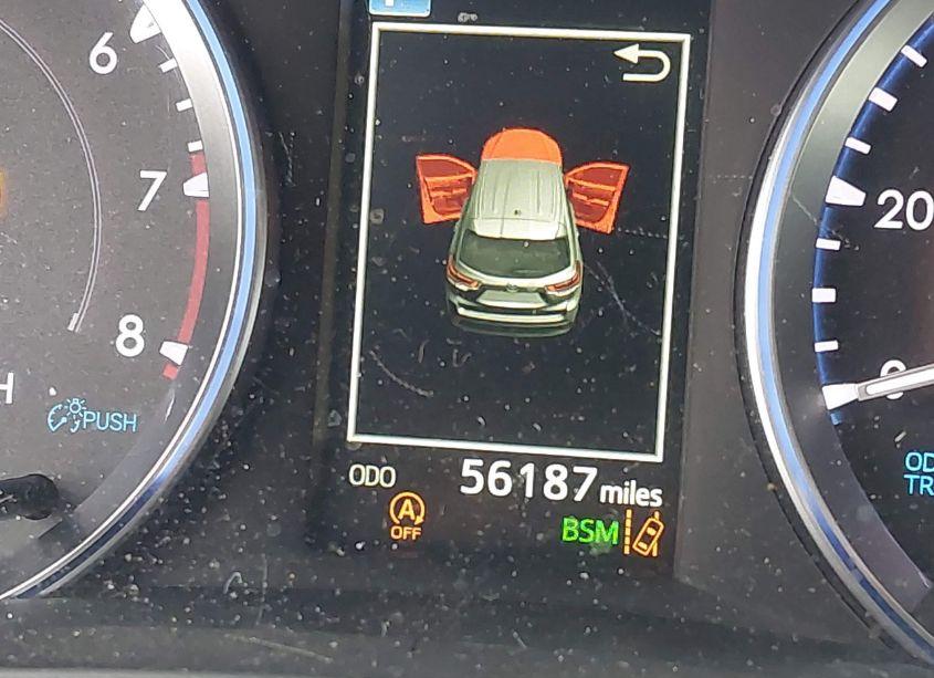 Photo 16 of 2019 Toyota Highlander XLE (VIN 5TDJZRFH3KS708576)