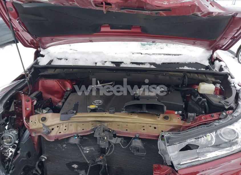 Photo 10 of 2017 Toyota Highlander SE (VIN 5TDJZRFH4HS414807)