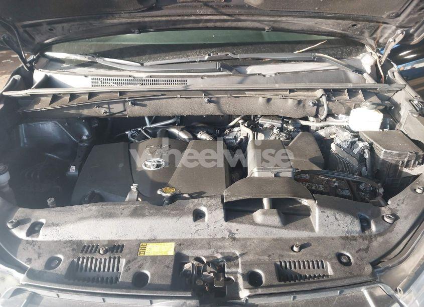 Photo 10 of 2017 Toyota Highlander XLE (VIN 5TDJZRFH4HS422602)