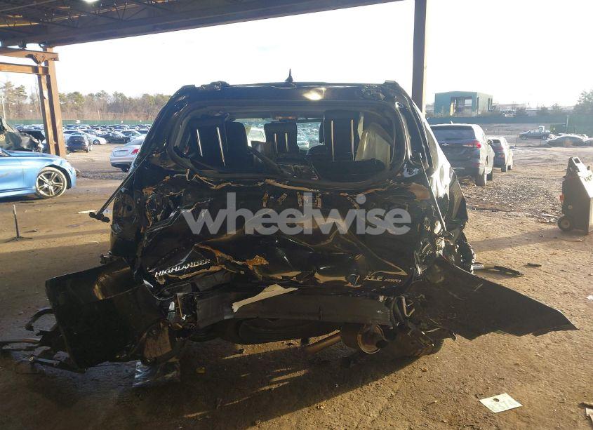 Photo 17 of 2017 Toyota Highlander XLE (VIN 5TDJZRFH4HS422602)