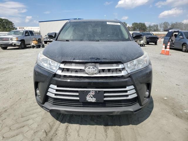 2017 TOYOTA HIGHLANDER SE N/A (VIN 5TDJZRFH4HS450528) main photo