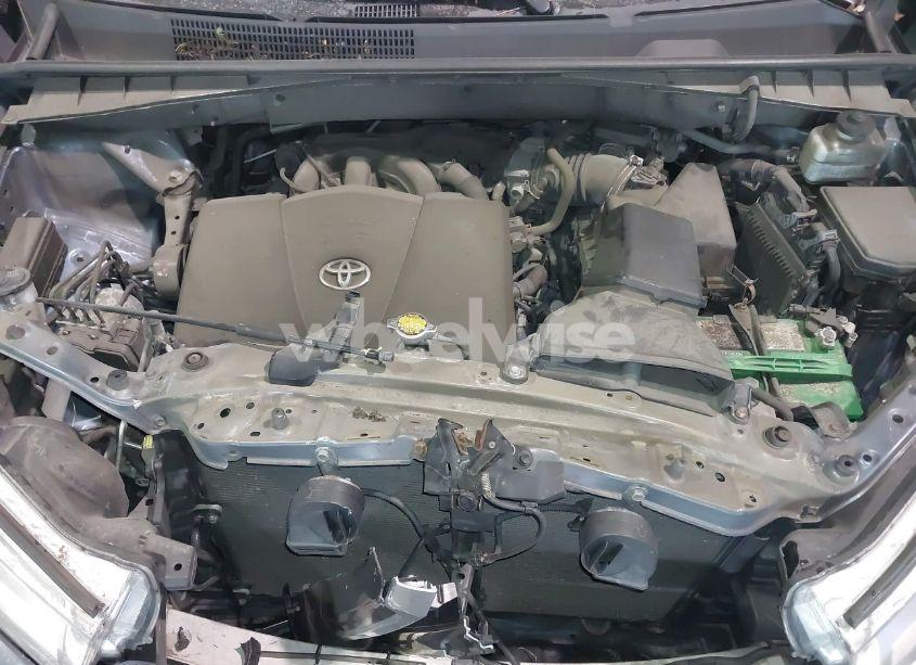 Photo 10 of 2017 Toyota Highlander XLE (VIN 5TDJZRFH4HS459780)