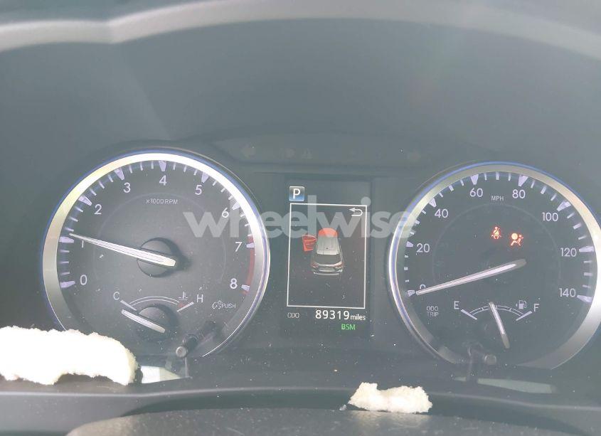 Photo 15 of 2018 Toyota Highlander XLE (VIN 5TDJZRFH4JS537223)