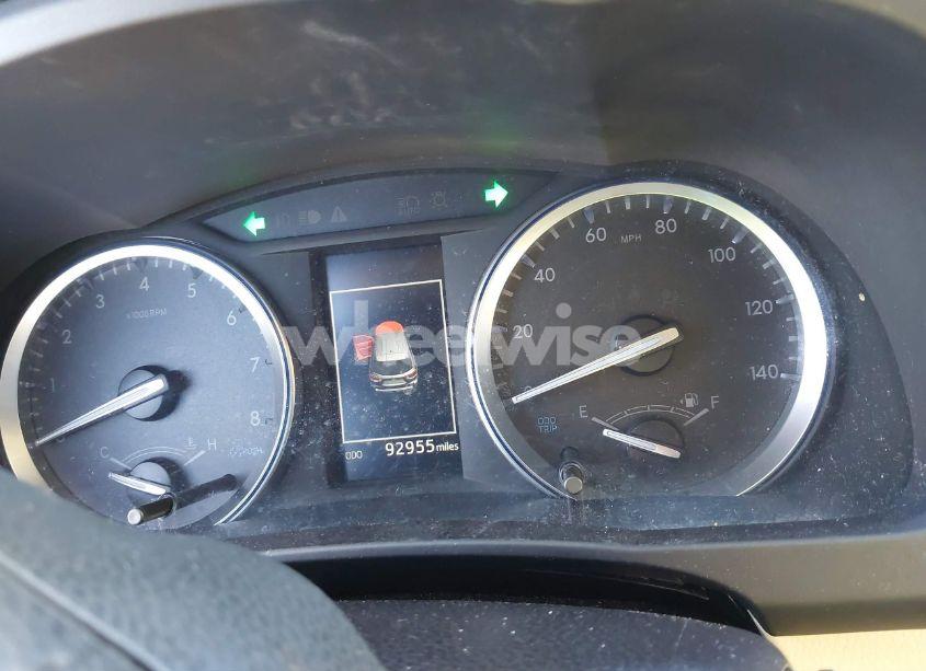 Photo 7 of 2018 Toyota Highlander XLE (VIN 5TDJZRFH4JS544222)