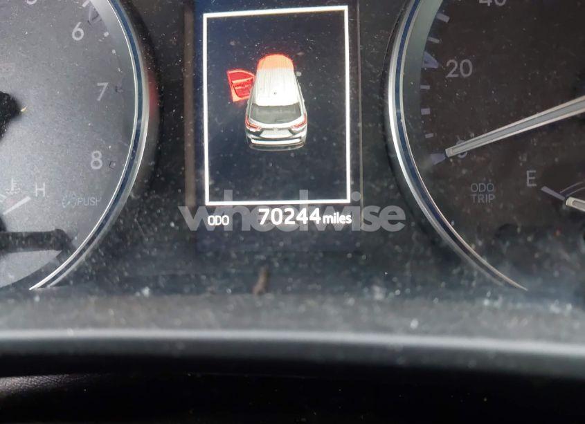 Photo 16 of 2018 Toyota Highlander XLE (VIN 5TDJZRFH4JS544303)