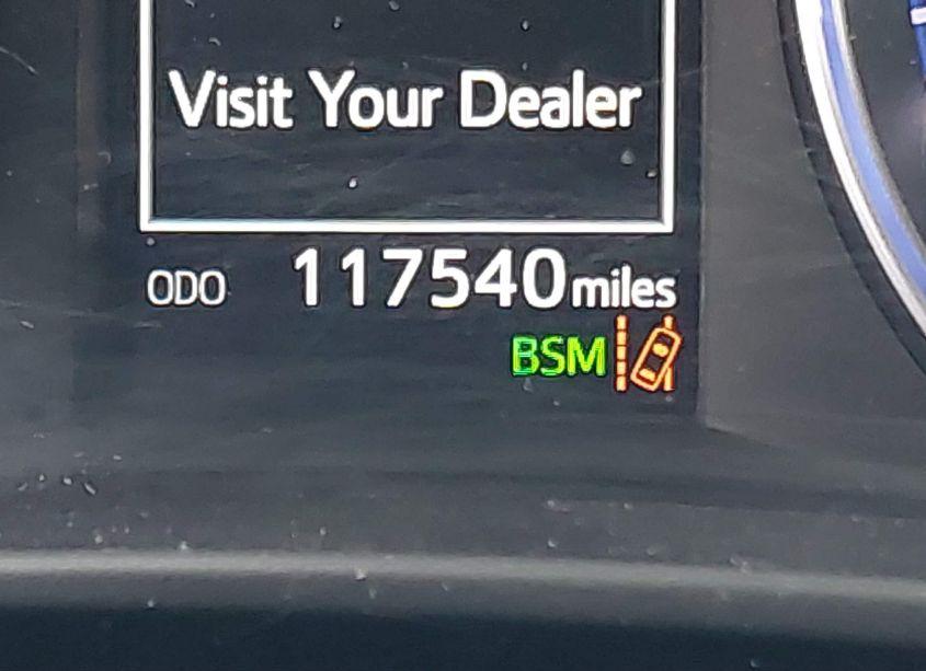 Photo 16 of 2019 Toyota Highlander XLE (VIN 5TDJZRFH4KS608082)