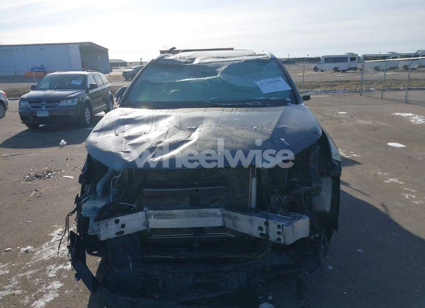 Photo 13 of 2019 Toyota Highlander XLE (VIN 5TDJZRFH4KS614657)